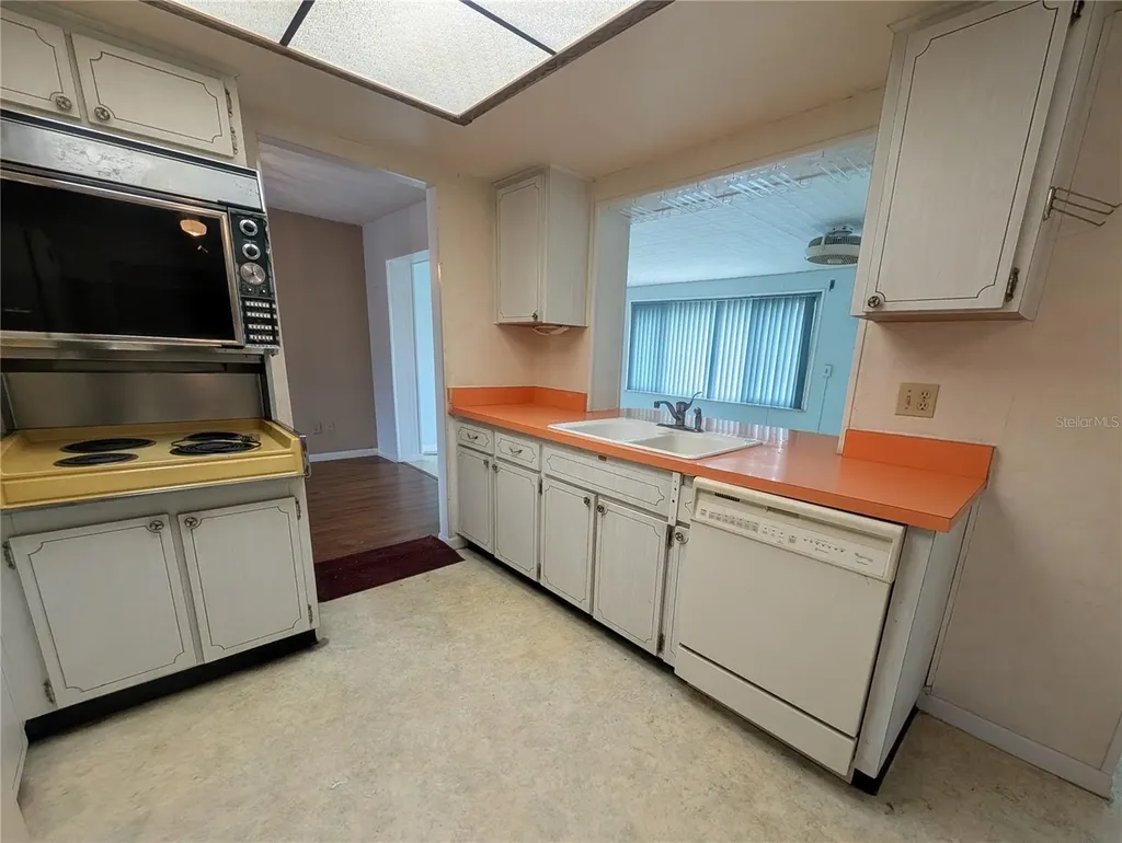 9640 45th Street N Pinellas Park FL 33782