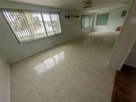 9640 45th Street N Pinellas Park FL 33782