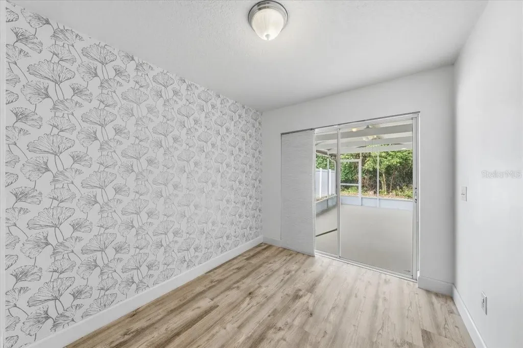 5863 Meadowpark Place Lithia FL 33547