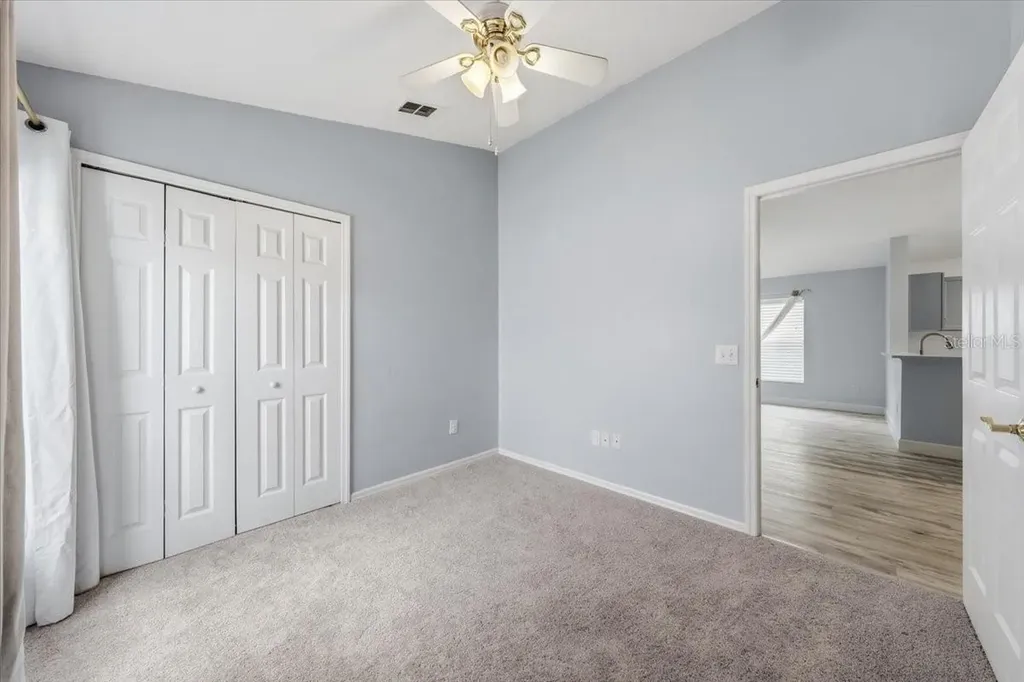 5863 Meadowpark Place Lithia FL 33547