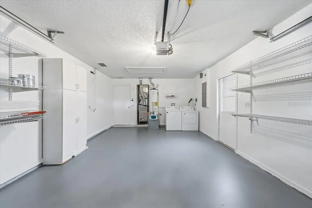 5863 Meadowpark Place Lithia FL 33547