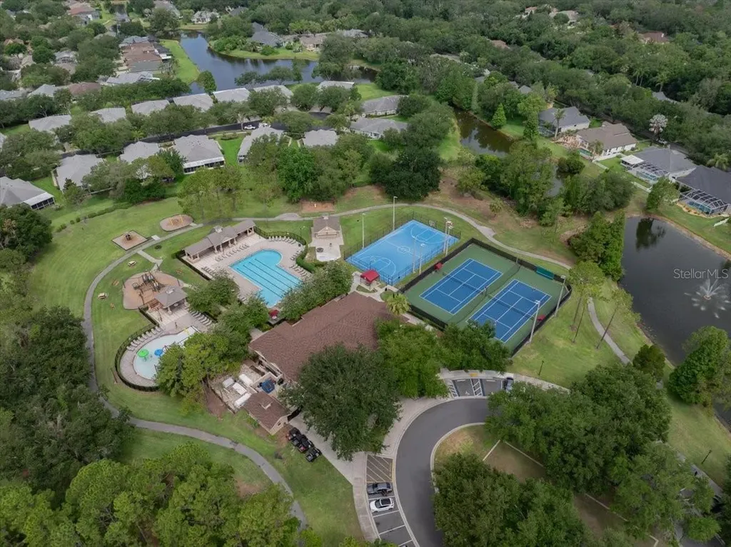 5863 Meadowpark Place Lithia FL 33547