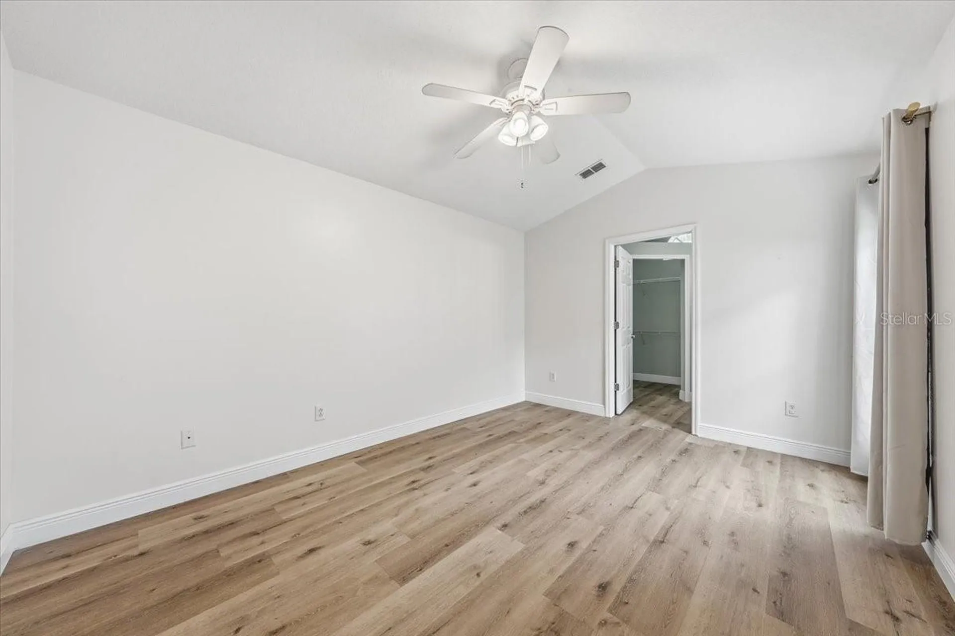 5863 Meadowpark Place Lithia FL 33547