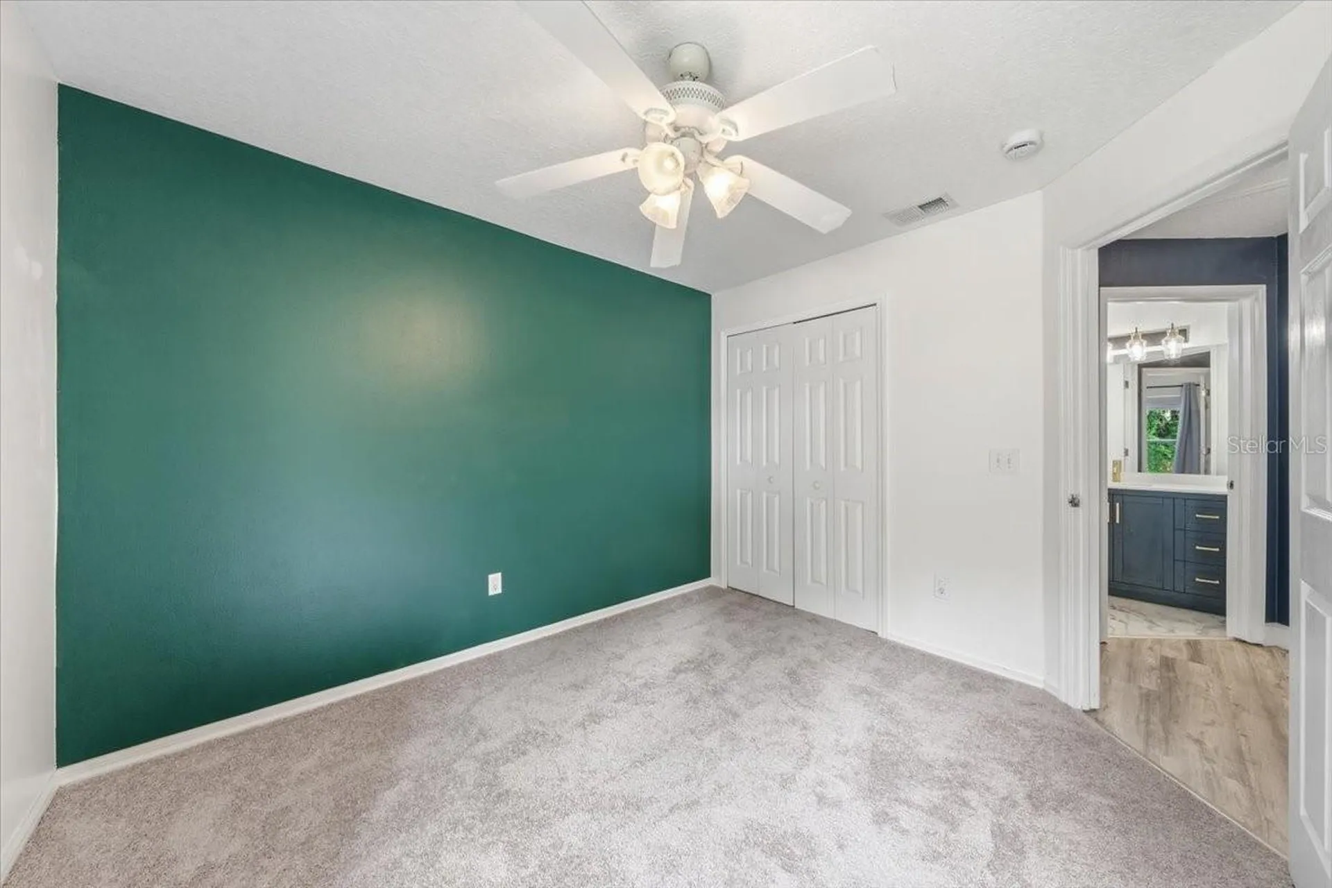 5863 Meadowpark Place Lithia FL 33547