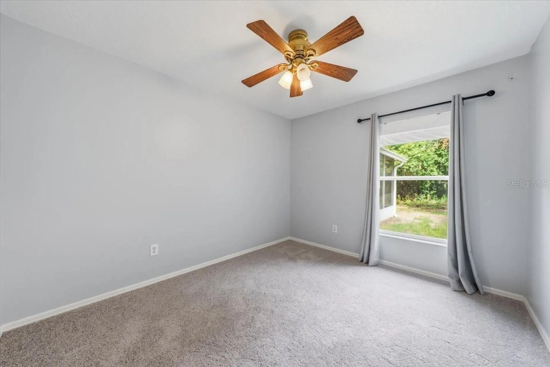 5863 Meadowpark Place Lithia FL 33547