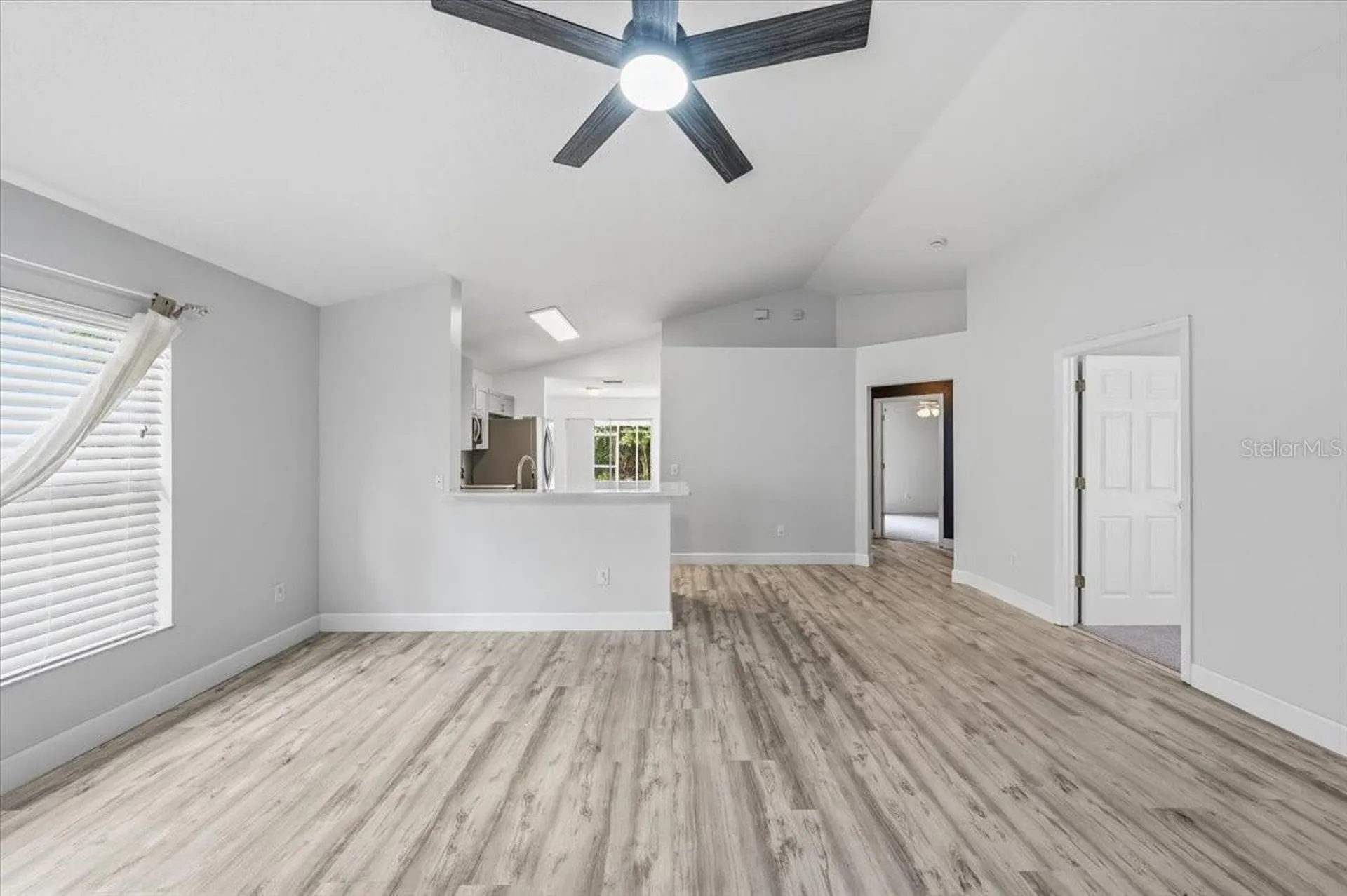 5863 Meadowpark Place Lithia FL 33547