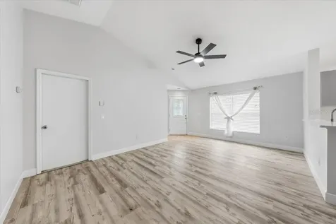 5863 Meadowpark Place Lithia FL 33547