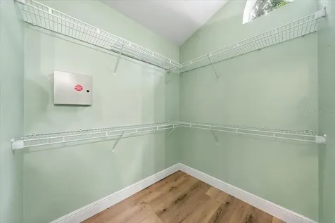 5863 Meadowpark Place Lithia FL 33547