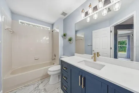5863 Meadowpark Place Lithia FL 33547