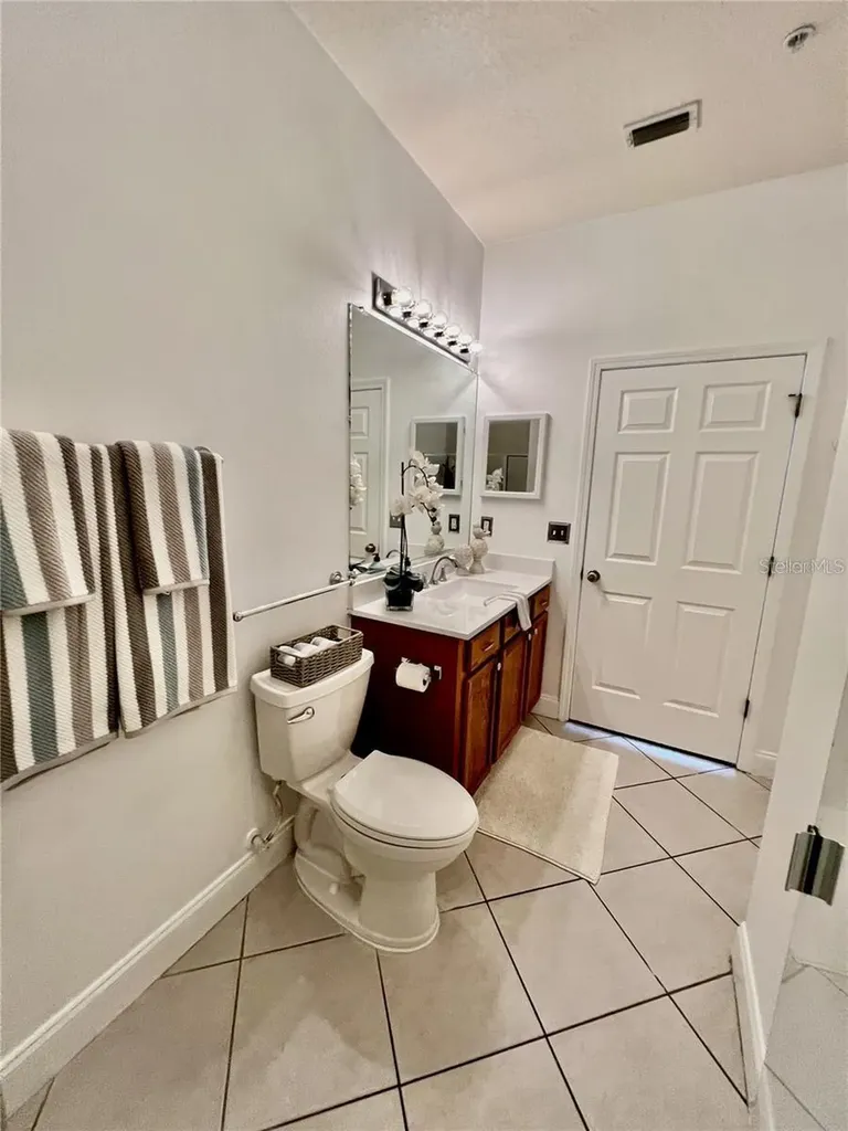 3762 Parkridge Circle Sarasota FL 34243