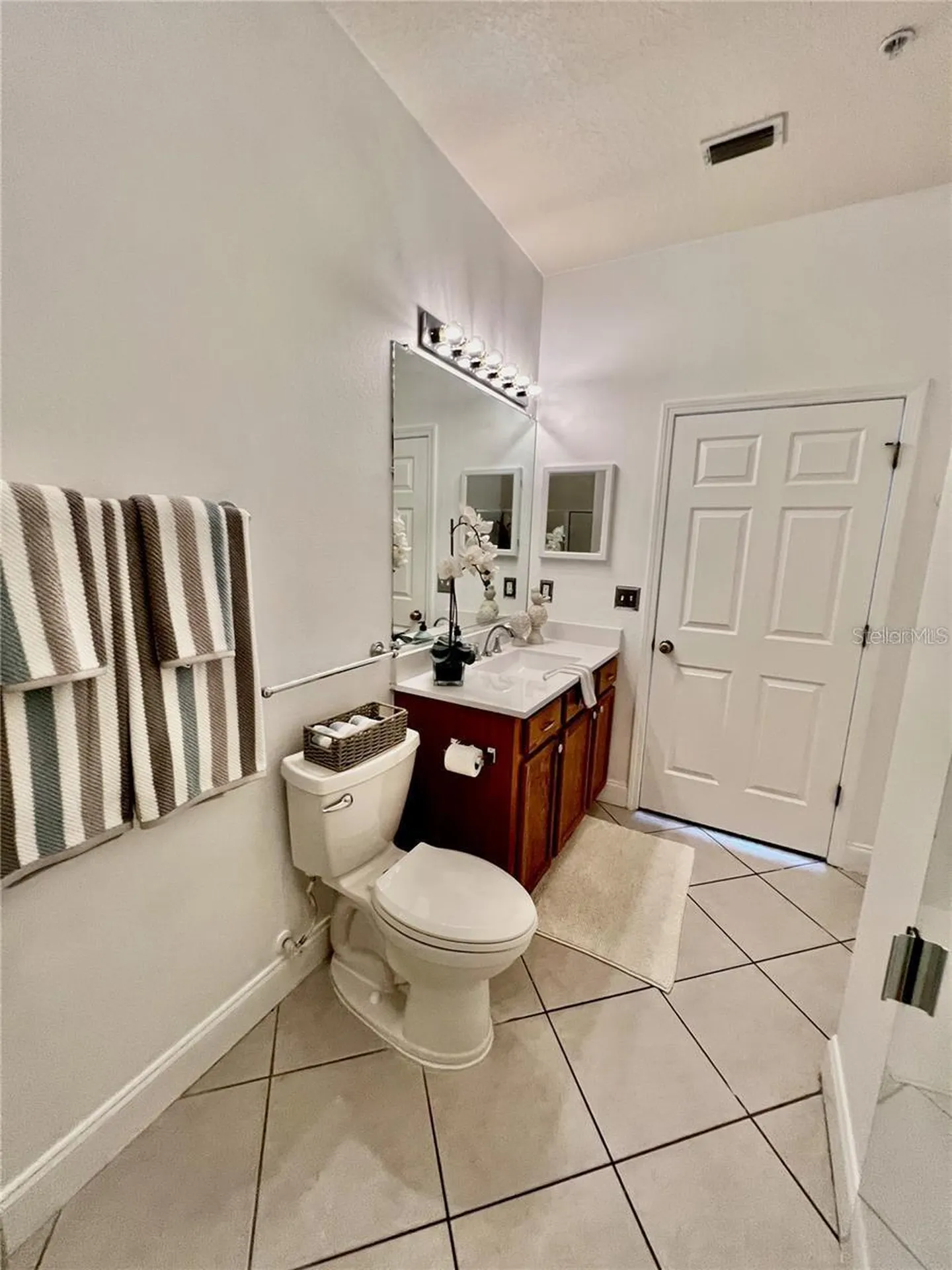 3762 Parkridge Circle Sarasota FL 34243