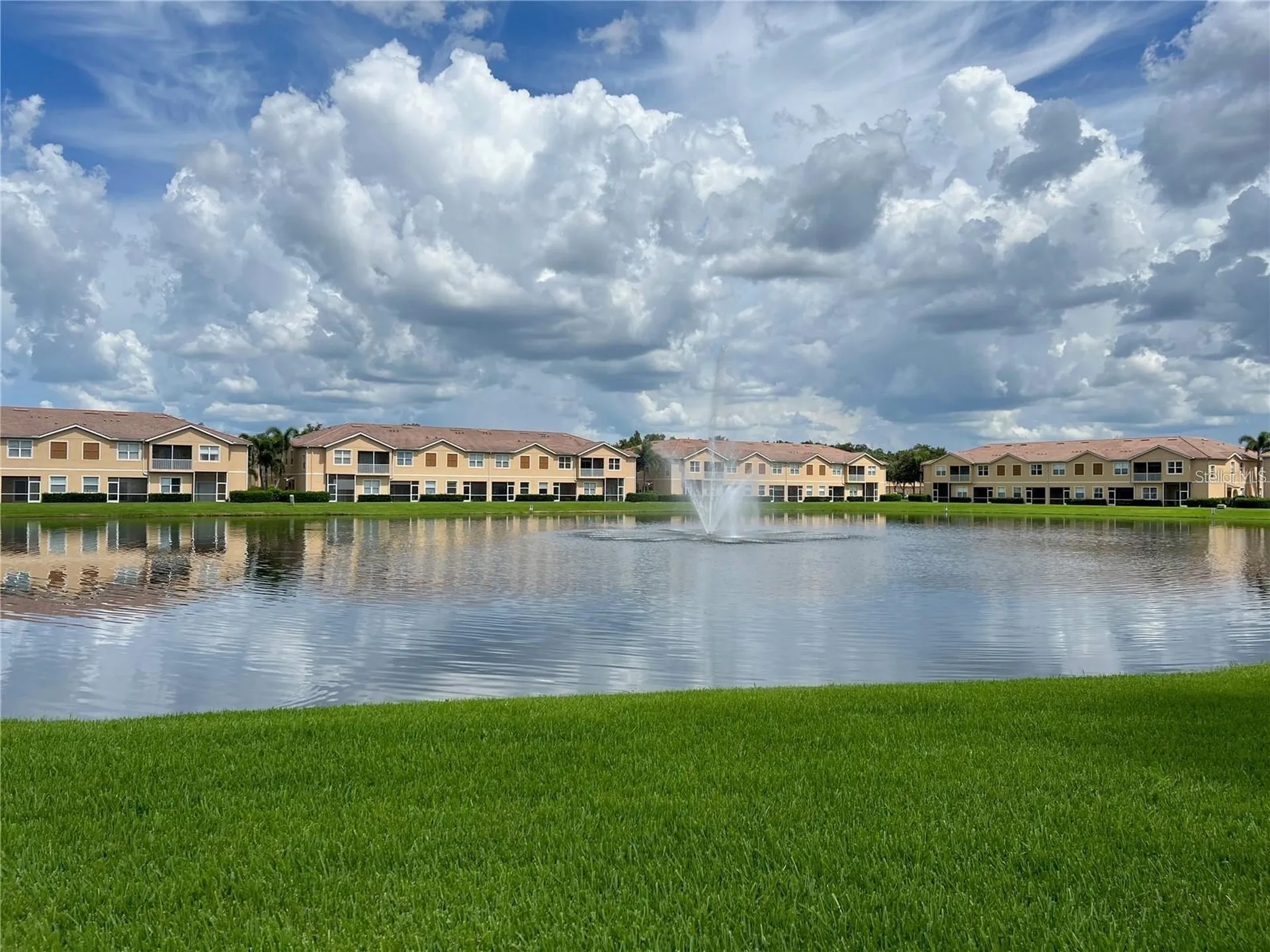 3762 Parkridge Circle Sarasota FL 34243