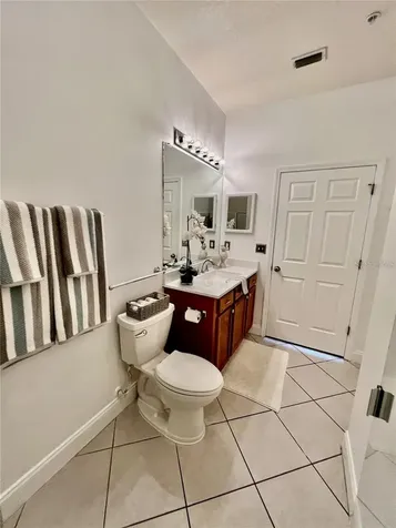 3762 Parkridge Circle Sarasota FL 34243