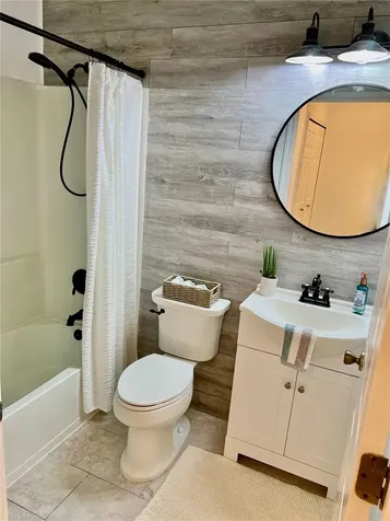 3762 Parkridge Circle Sarasota FL 34243
