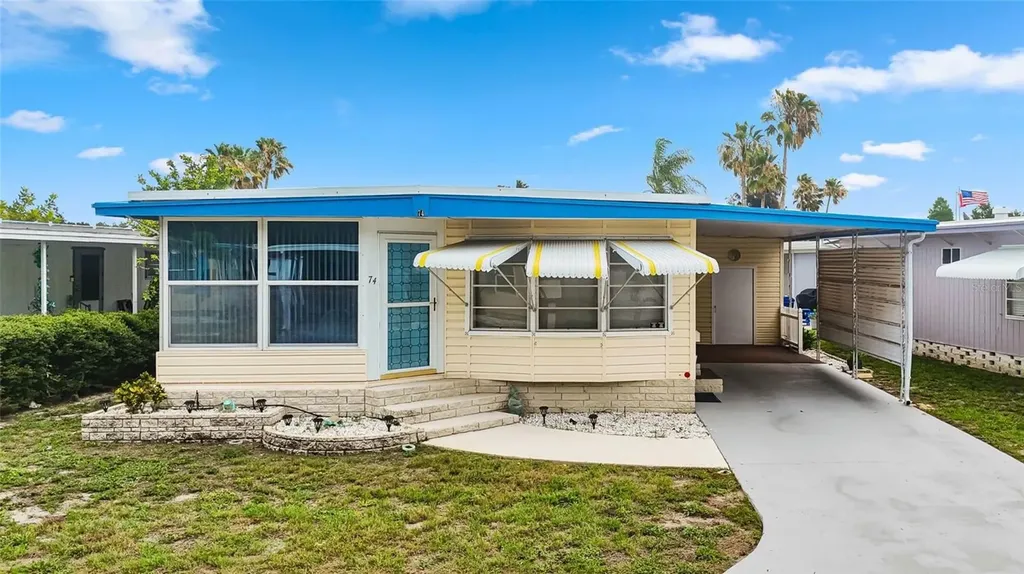 7901 40th Avenue N St Petersburg FL 33709