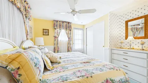 7901 40th Avenue N St Petersburg FL 33709