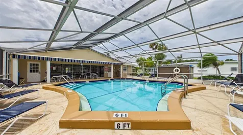 7901 40th Avenue N St Petersburg FL 33709