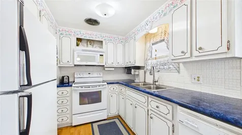 7901 40th Avenue N St Petersburg FL 33709