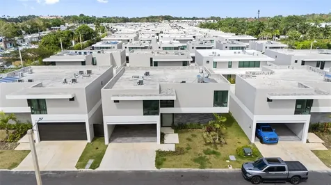 Riviera Parkview 135 Salonga Street Bayamon PR 00961