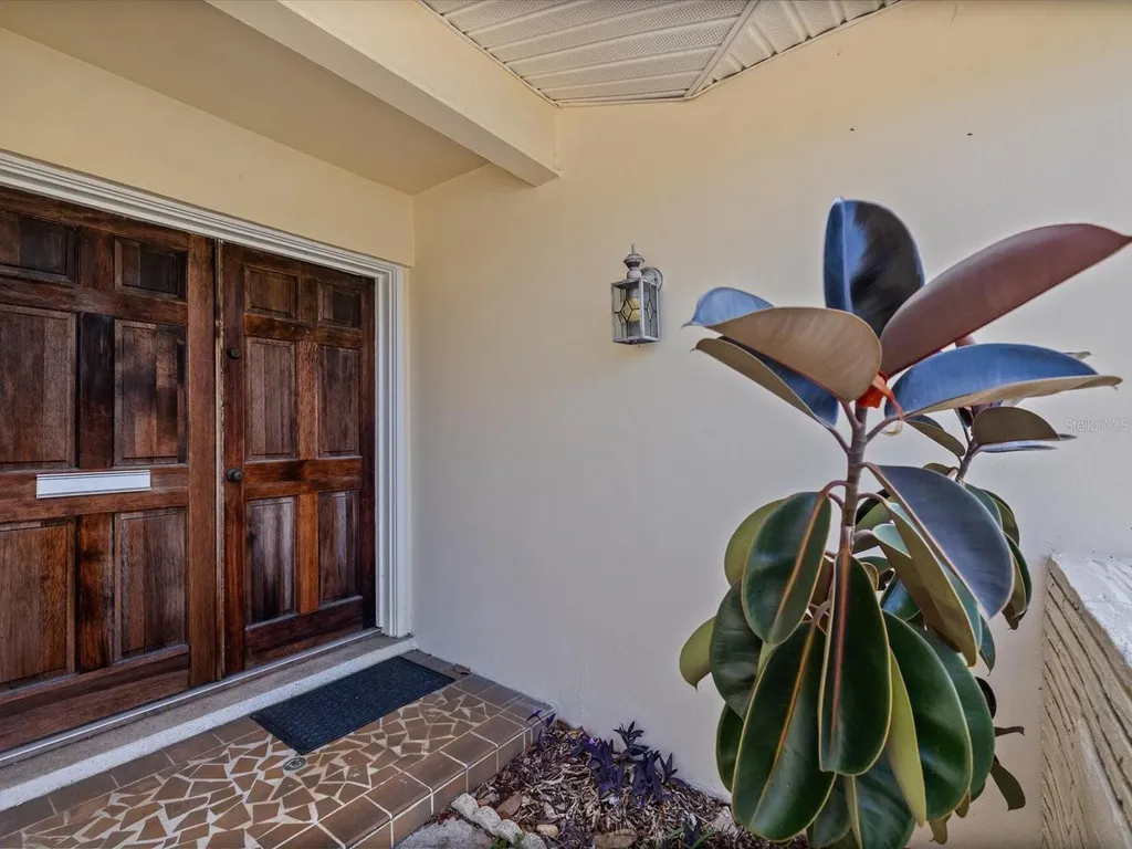 1754 Great Brikhill Road Clearwater FL 33755