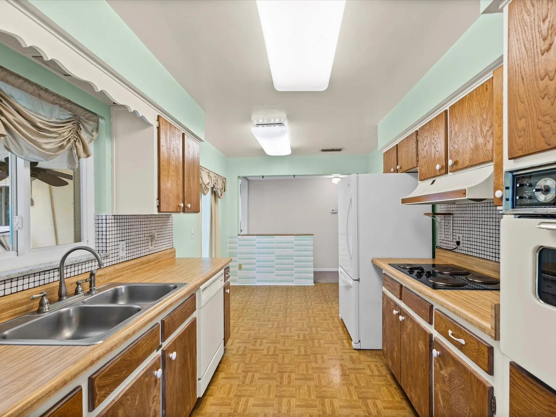 1754 Great Brikhill Road Clearwater FL 33755