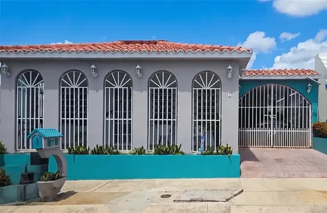 7 Calle Argentina Vega Baja PR 00693