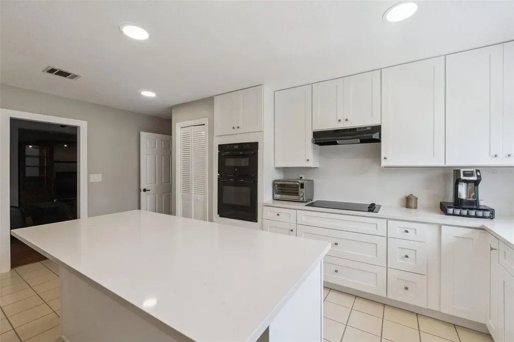 2827 Shadow Wood Court Kissimmee FL 34746