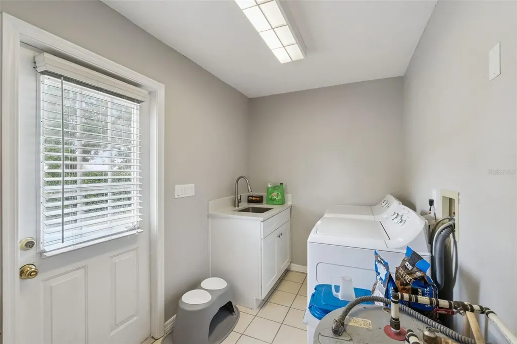 2827 Shadow Wood Court Kissimmee FL 34746