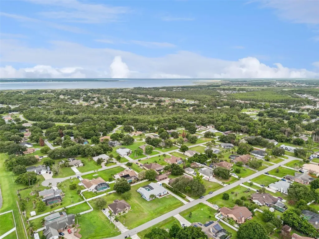 2827 Shadow Wood Court Kissimmee FL 34746