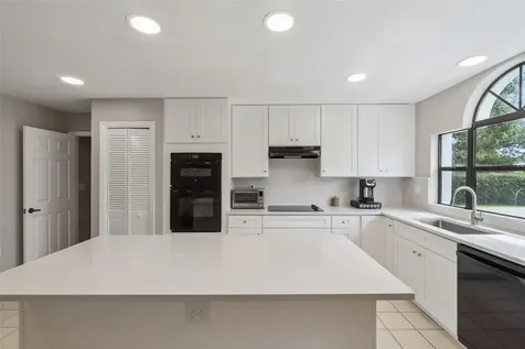 2827 Shadow Wood Court Kissimmee FL 34746