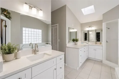 2827 Shadow Wood Court Kissimmee FL 34746