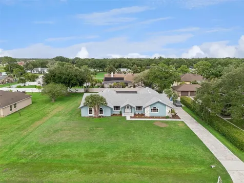 2827 Shadow Wood Court Kissimmee FL 34746