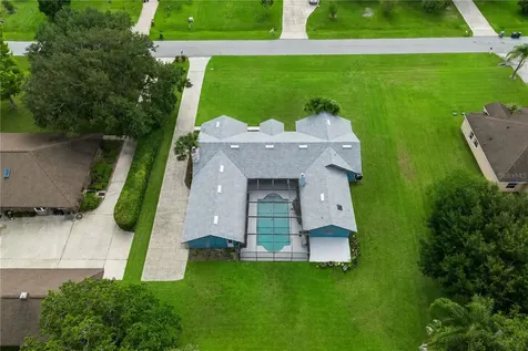 2827 Shadow Wood Court Kissimmee FL 34746