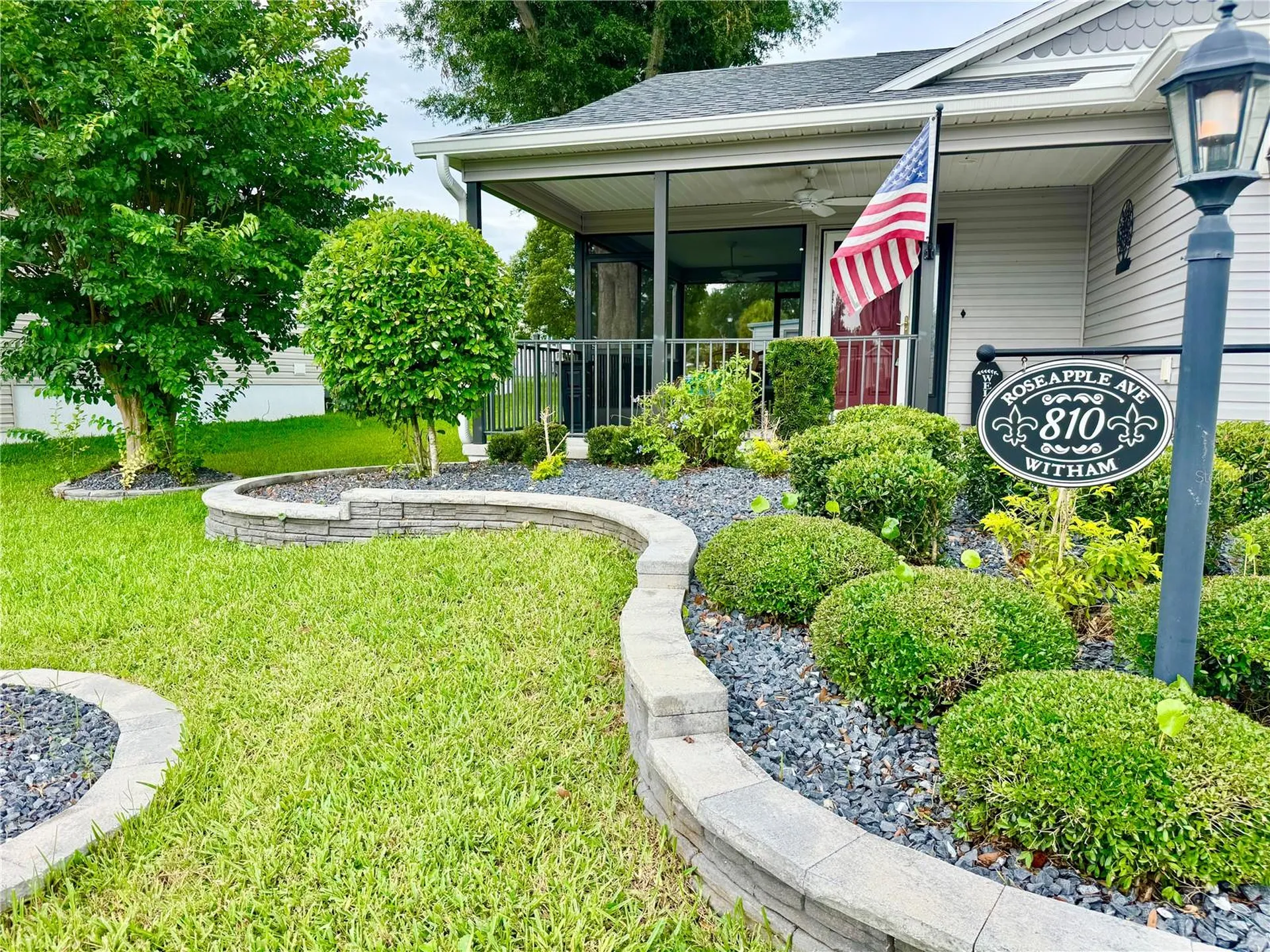 810 Roseapple Avenue Lady Lake FL 32159