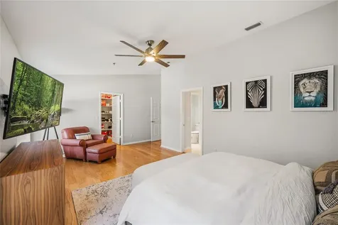 2403 W Palm Drive Tampa FL 33629