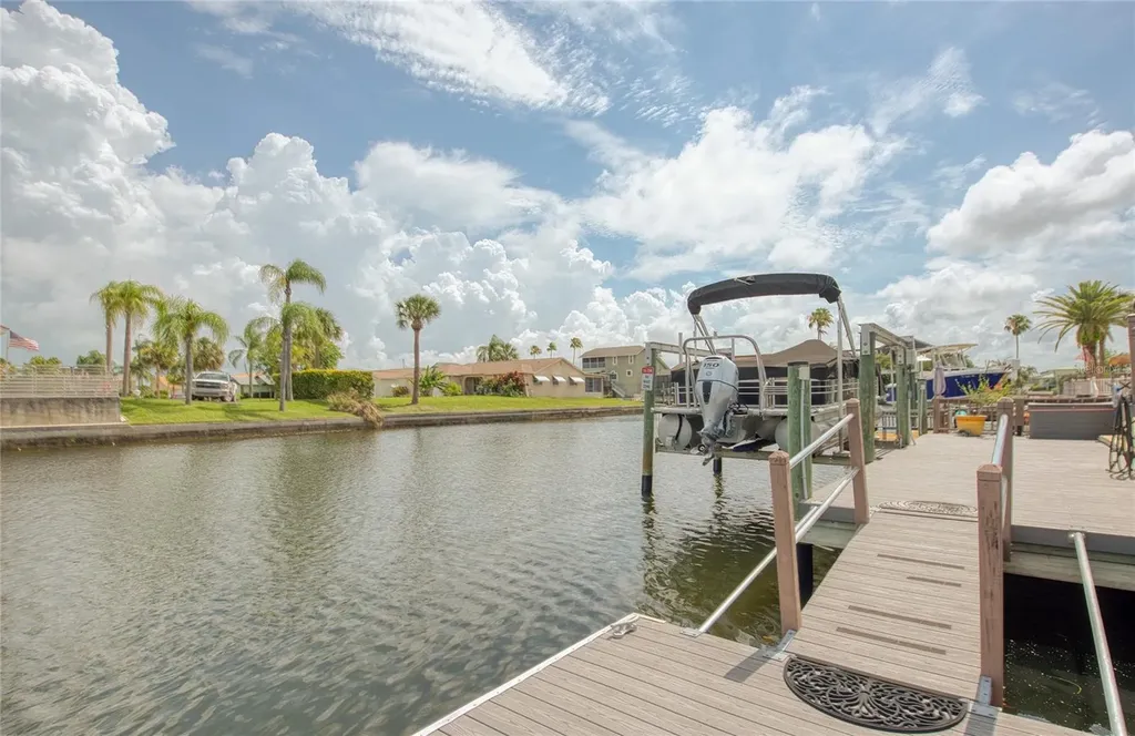 7039 Southwind Drive Hudson FL 34667