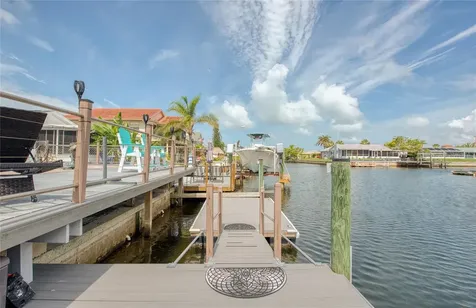 7039 Southwind Drive Hudson FL 34667