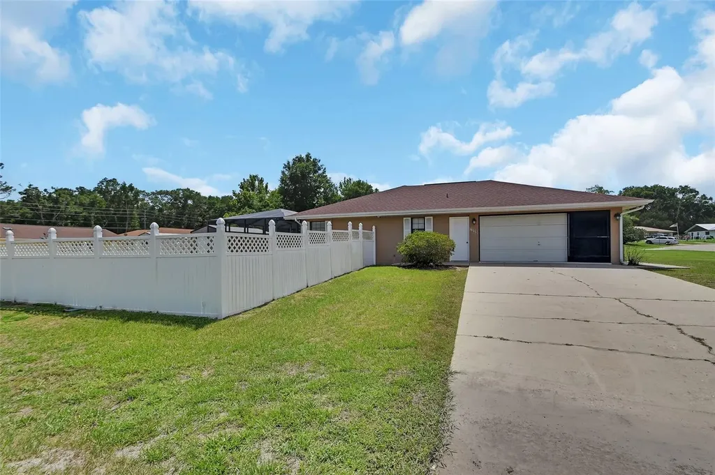 7330 SE 109th Place Belleview FL 34420