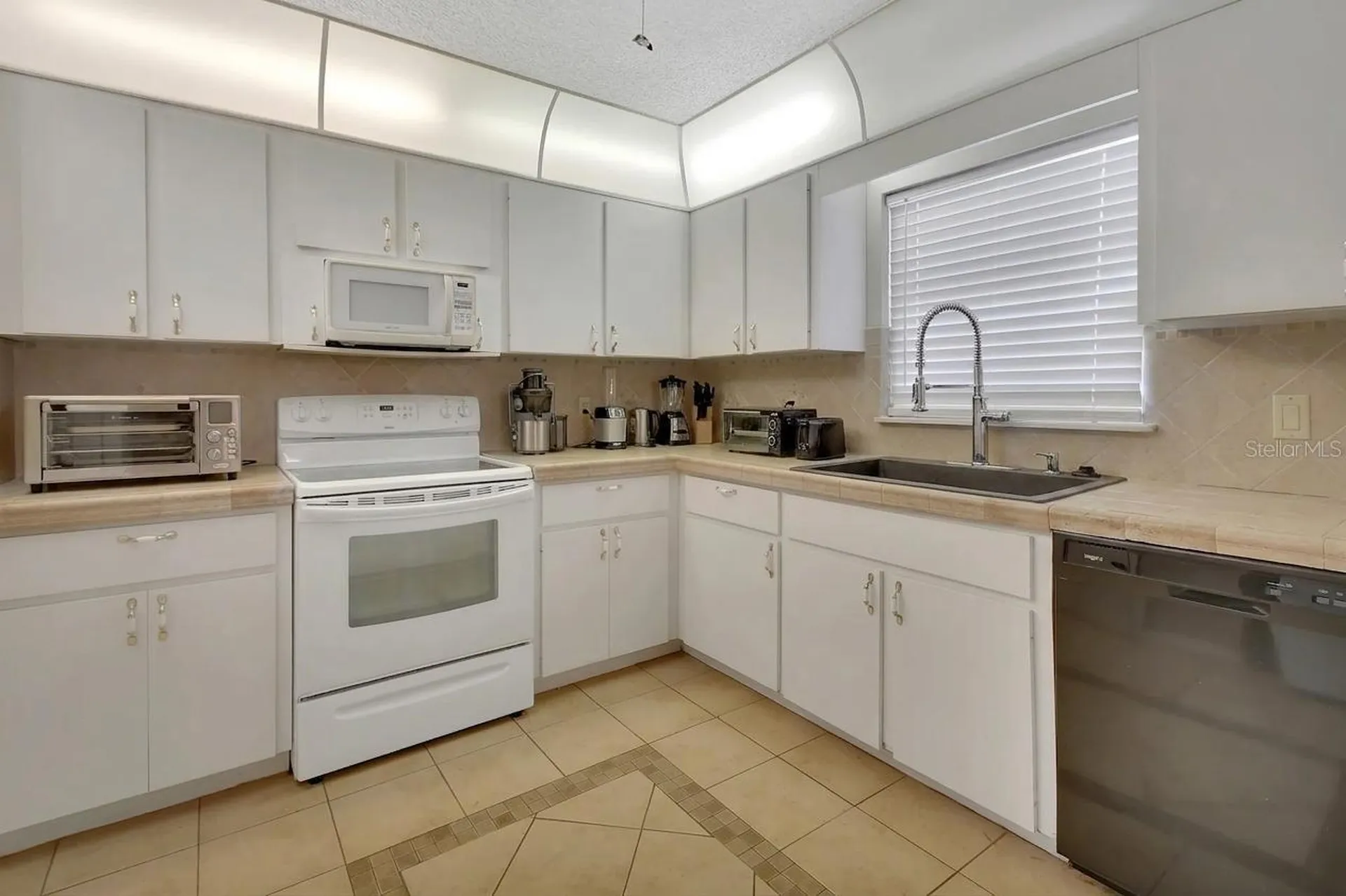 7330 SE 109th Place Belleview FL 34420
