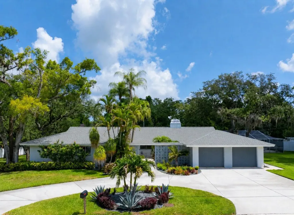 1350 Fairway Drive Dunedin FL 34698