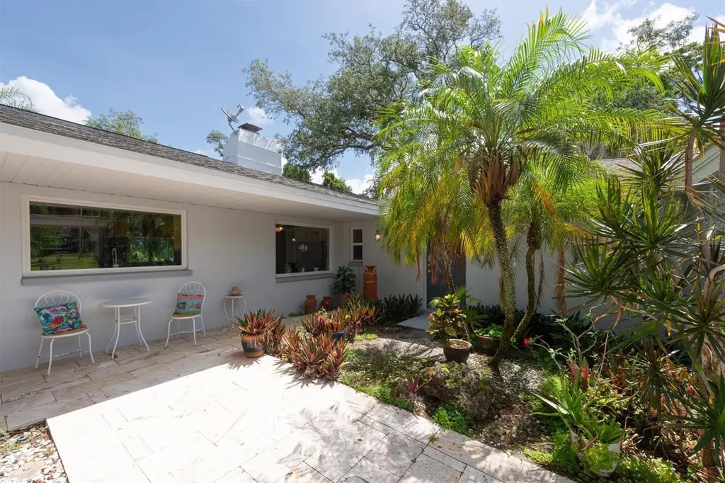 1350 Fairway Drive Dunedin FL 34698