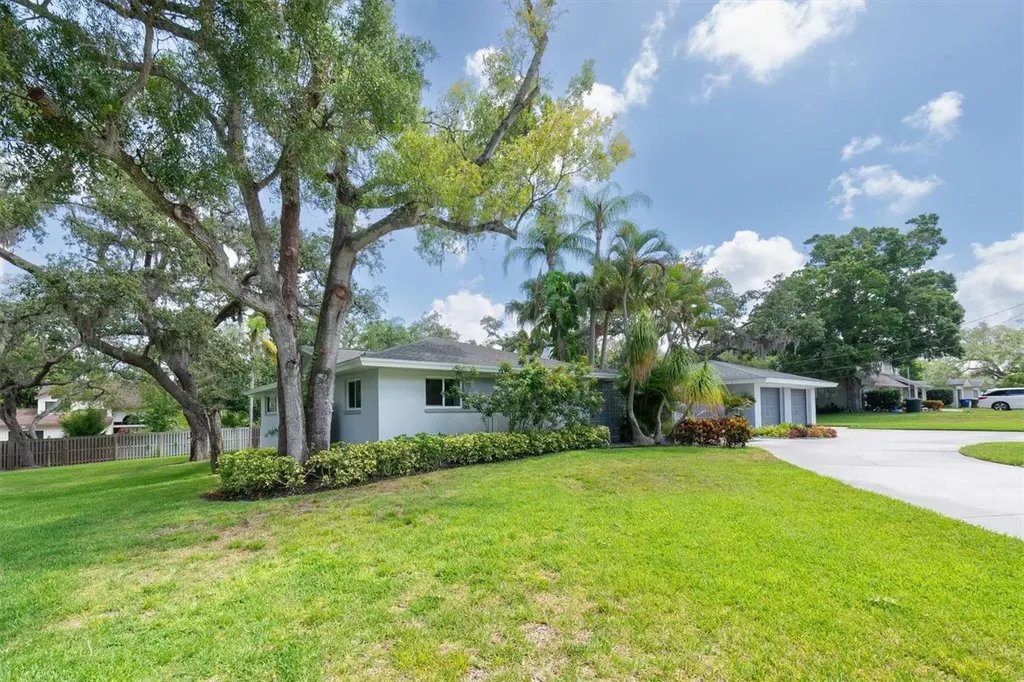 1350 Fairway Drive Dunedin FL 34698