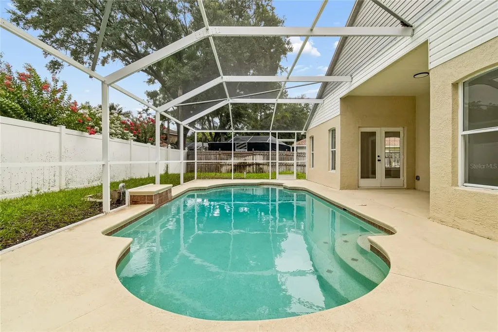 3041 Beaver Pond Trail Valrico FL 33596