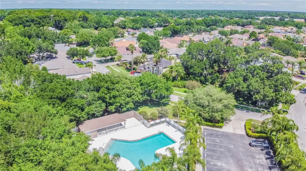 3041 Beaver Pond Trail Valrico FL 33596