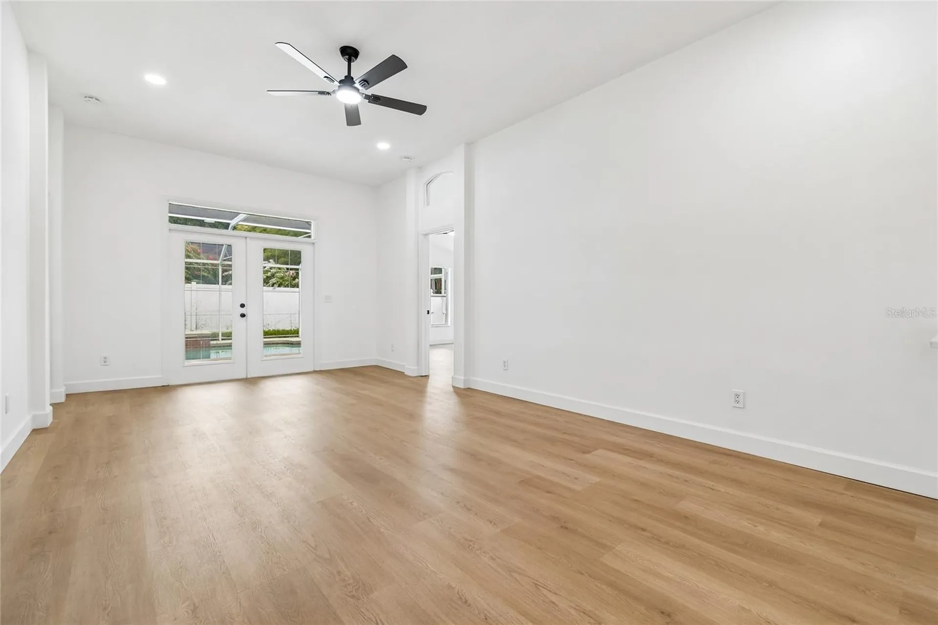 3041 Beaver Pond Trail Valrico FL 33596
