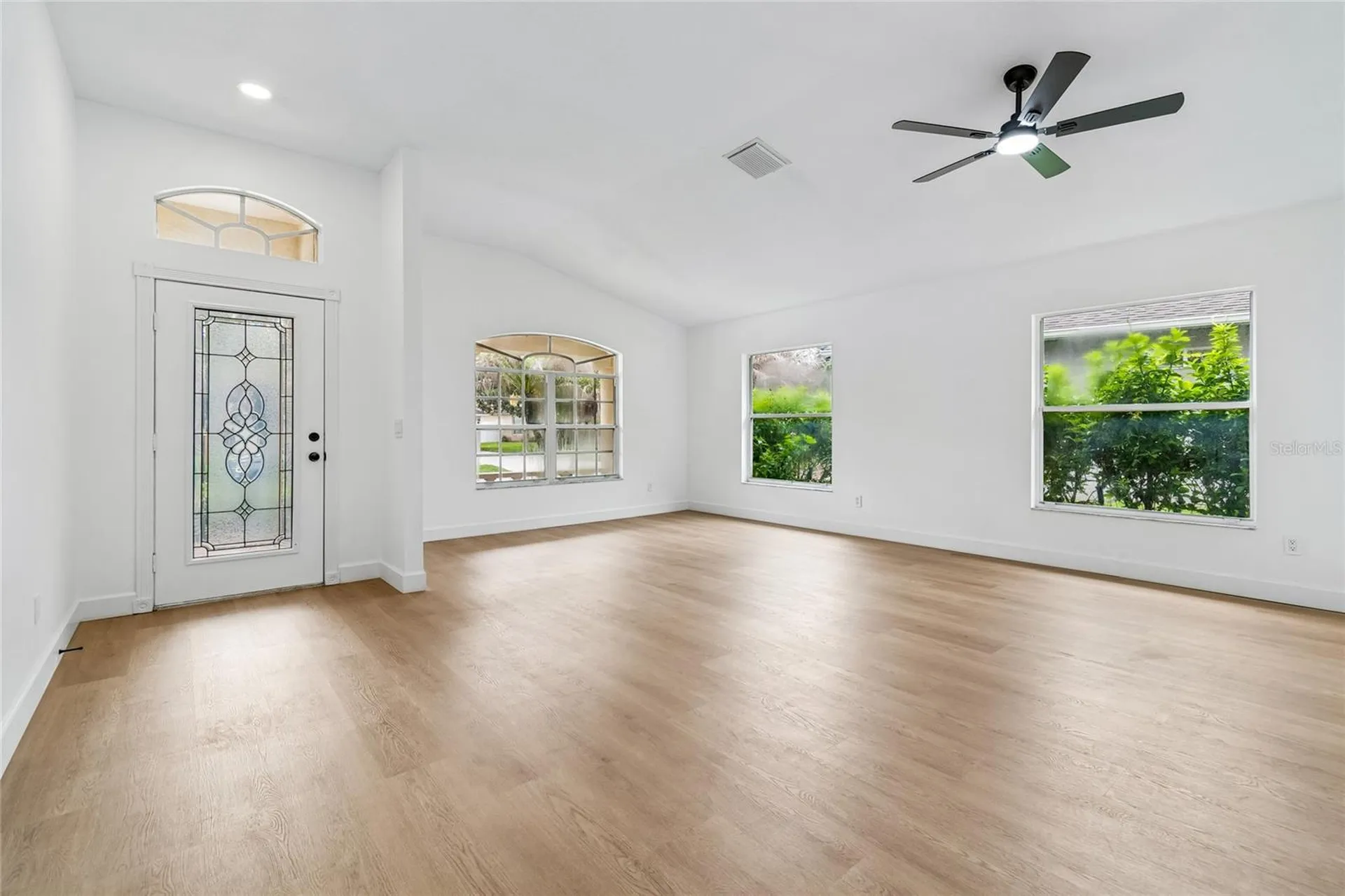 3041 Beaver Pond Trail Valrico FL 33596