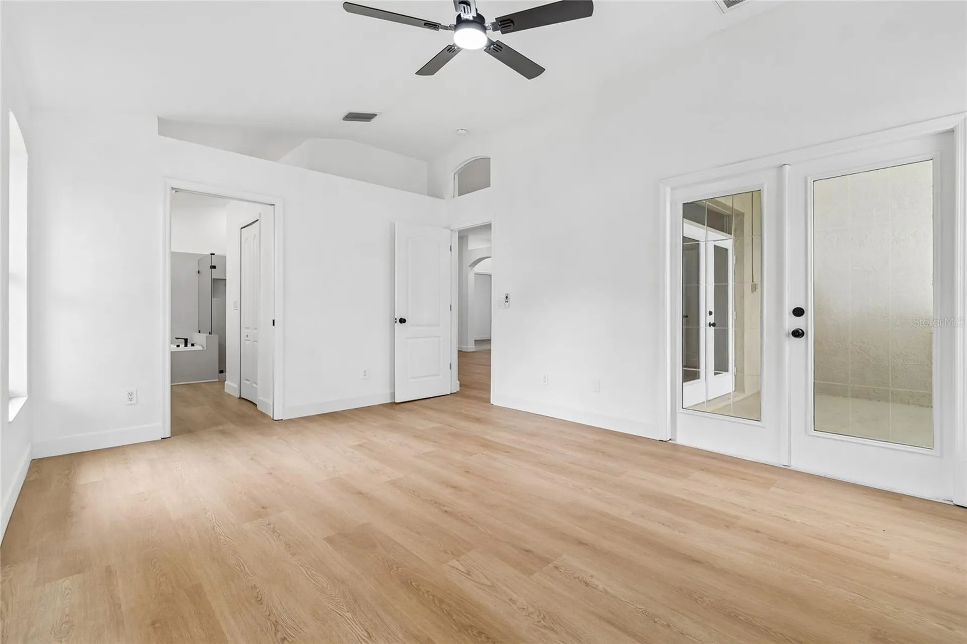 3041 Beaver Pond Trail Valrico FL 33596
