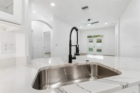 3041 Beaver Pond Trail Valrico FL 33596