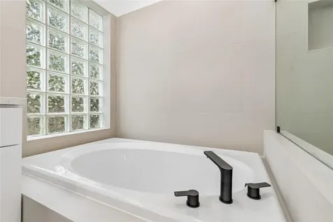 3041 Beaver Pond Trail Valrico FL 33596