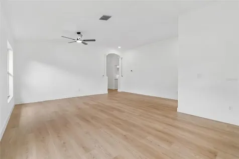 3041 Beaver Pond Trail Valrico FL 33596